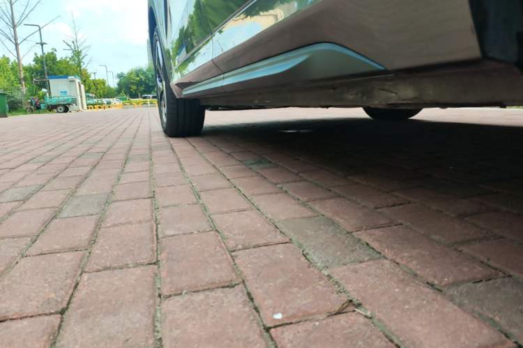 Used Geely Galaxy E5 2024 530 km Exploration+ Version Left Side Sill