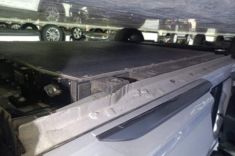 Used Geely Galaxy E5 2024 440km Launch Edition Left Side Sill