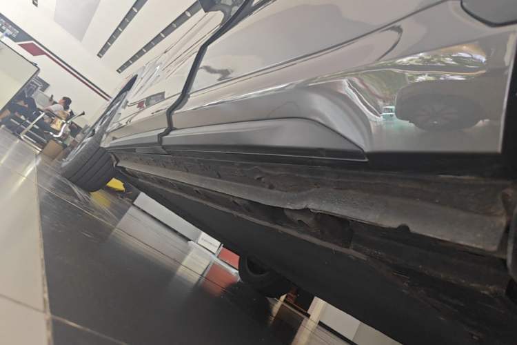Used Geely Galaxy E5 2024 530 km Exploration+ Version Left Side Sill