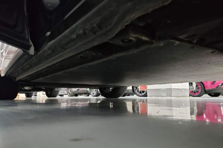 Used Geely Galaxy E5 2024 530 km Exploration+ Version Left Side Sill