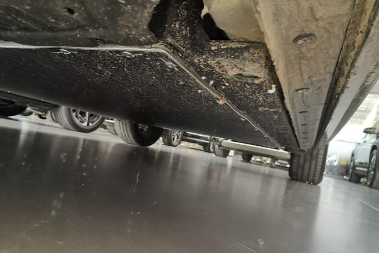 Used Geely Galaxy E5 2024 440km Launch Edition Left Side Sill