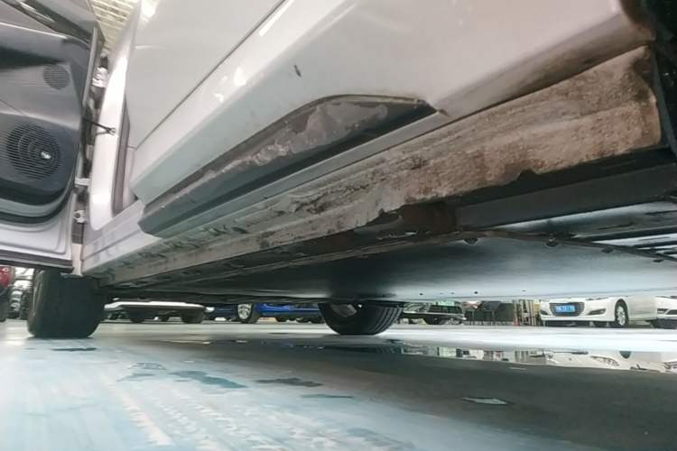 Used Geely Galaxy E5 2024 530km Long-Range Version Left Side Sill
