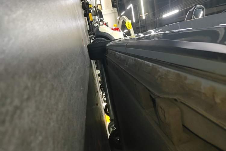 Used Geely Galaxy E5 2024 440km Exploration Version Left Side Sill