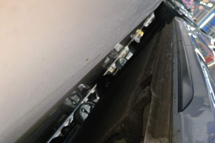 Used Geely Galaxy E5 2024 440km Exploration Version Left Side Sill