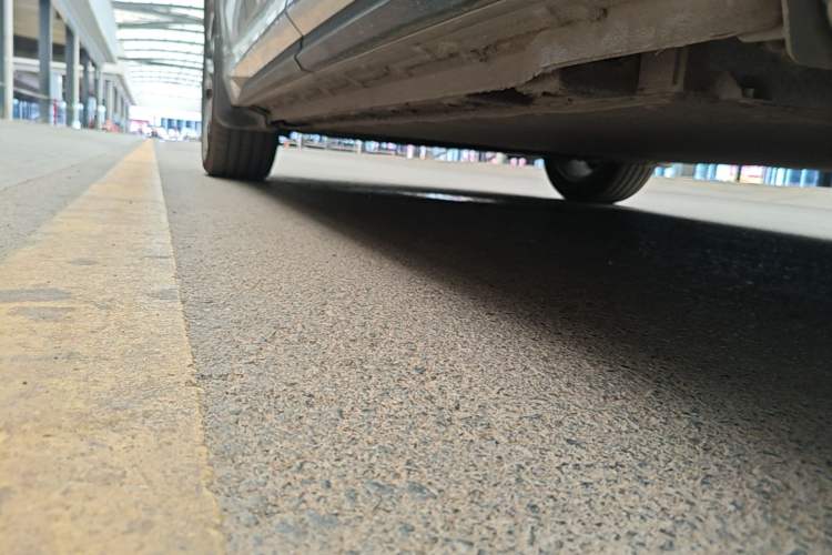 Used Geely Galaxy E5 2024 440km Launch Edition Left Side Sill