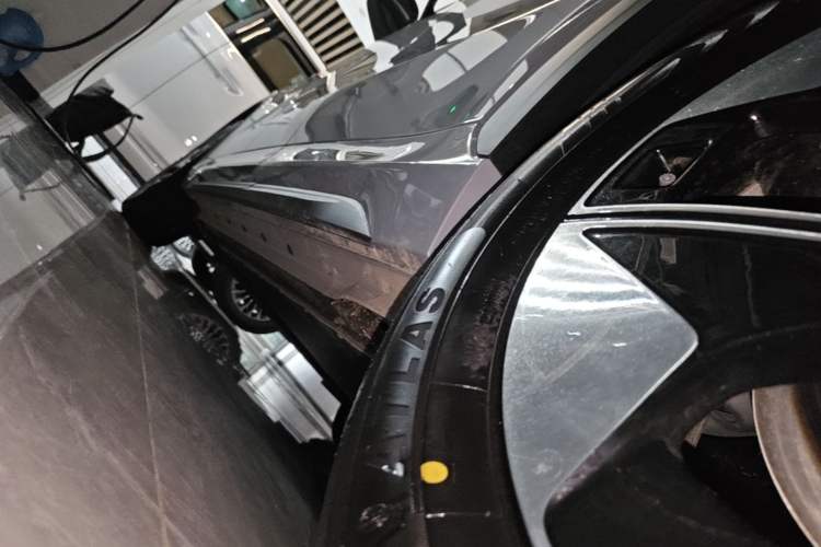 Used Geely Galaxy E5 2024 440km Launch Edition Left Side Sill