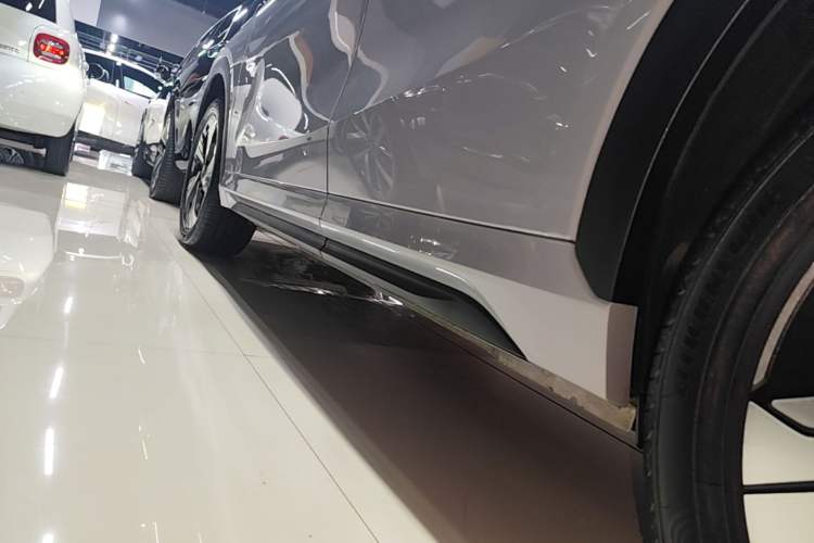 Used Geely Galaxy E5 2024 530km Starship Edition Left Side Sill