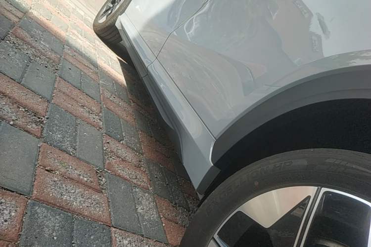 Used Geely Galaxy E5 2024 440km Exploration Version Left Side Sill