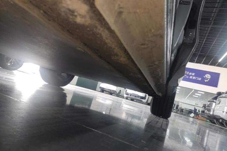 Used Geely Galaxy E5 2024 440km Exploration Version Left Side Sill