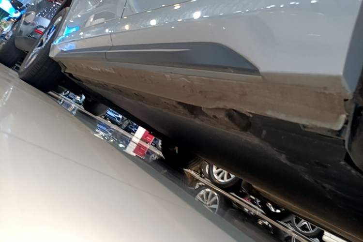 Used Geely Galaxy E5 2024 530 km Exploration+ Version Left Side Sill