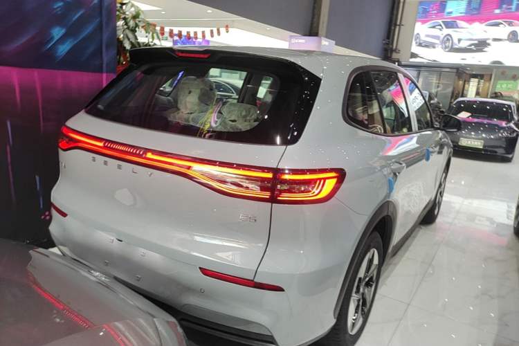 Used Geely Galaxy E5 2024 Model 530km Business Edition Rear Right 45 Deg