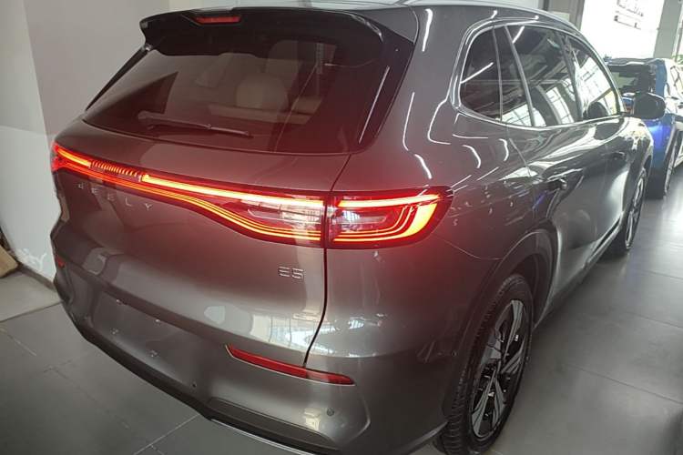 Used Geely Galaxy E5 2024 530km Starship Edition Rear Right 45 Deg
