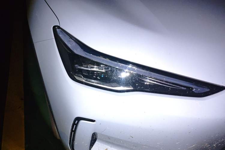 Used Geely Galaxy E5 2024 530 km Exploration+ Version Right Front Headlight