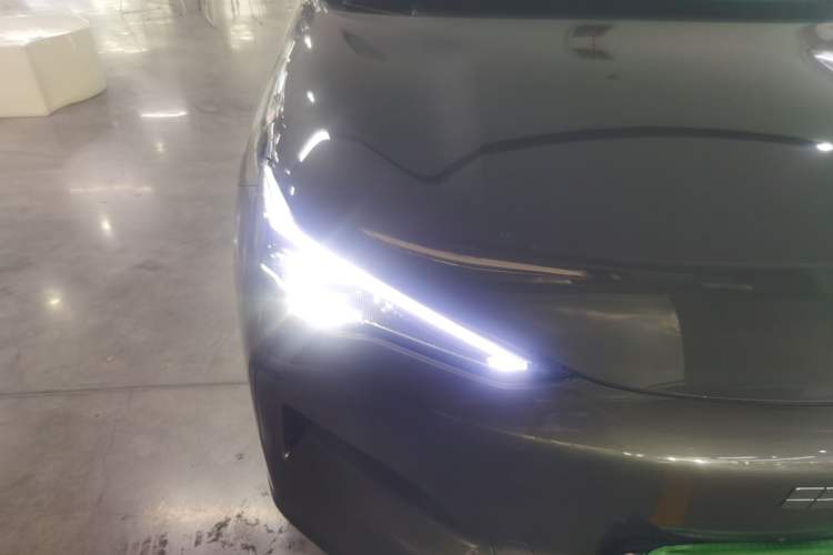 Used Geely Galaxy E5 2024 440km Launch Edition Right Front Headlight