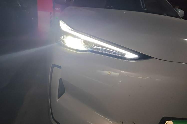 Used Geely Galaxy E5 2024 440km Exploration Version Right Front Headlight