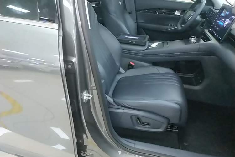 Used Geely Galaxy E5 2024 530km Starship Edition Right Front Seat