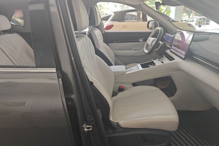 Used Geely Galaxy E5 2024 530 km Exploration+ Version Right Front Seat