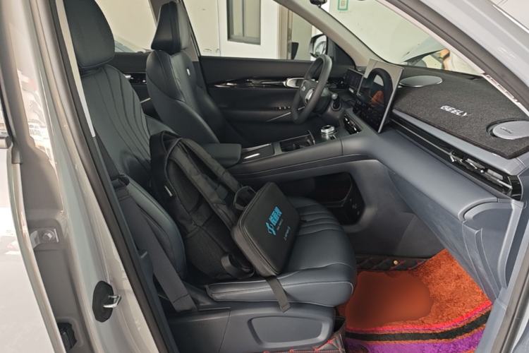 Used Geely Galaxy E5 2024 530km Long-Range Version Right Front Seat