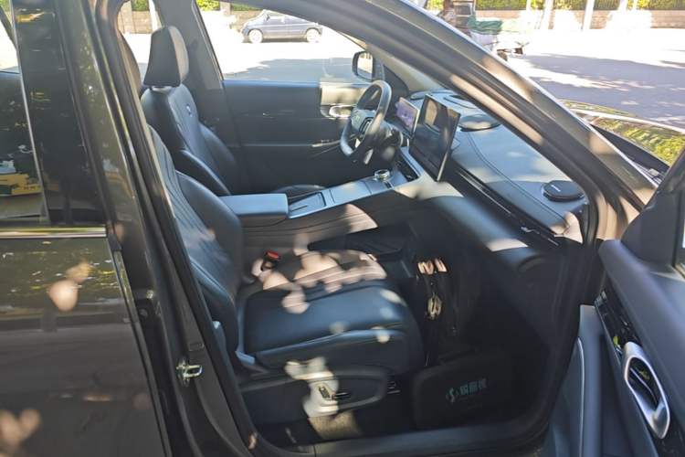 Used Geely Galaxy E5 2024 530km Starship Edition Right Front Seat