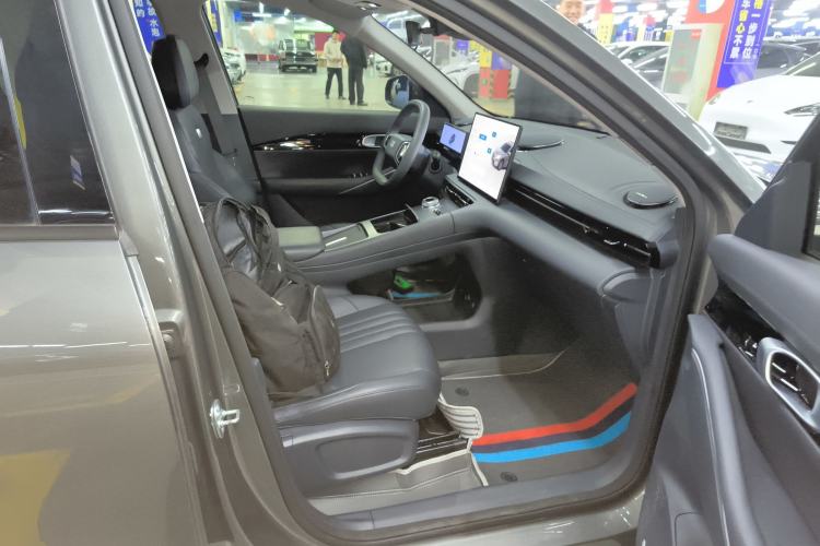 Used Geely Galaxy E5 2024 530km Long-Range Version Right Front Seat