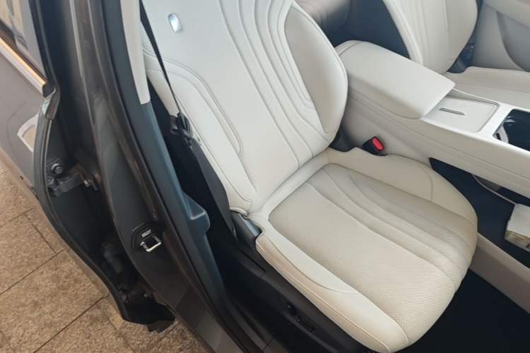 Used Geely Galaxy E5 2024 530 km Exploration+ Version Right Front Seat