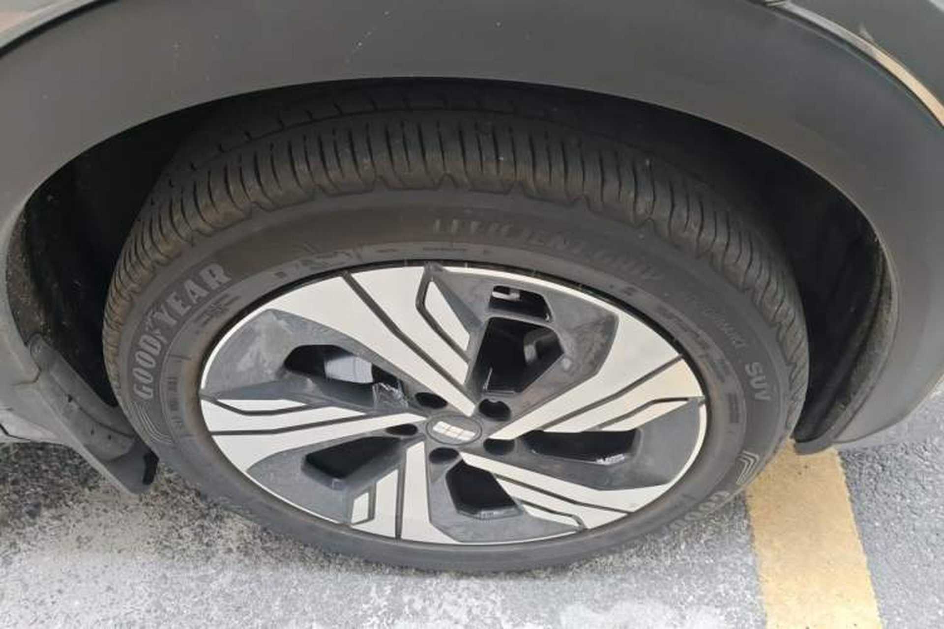 Used Geely Galaxy E5 2024 530km Starship Edition Right Front Wheel Hub