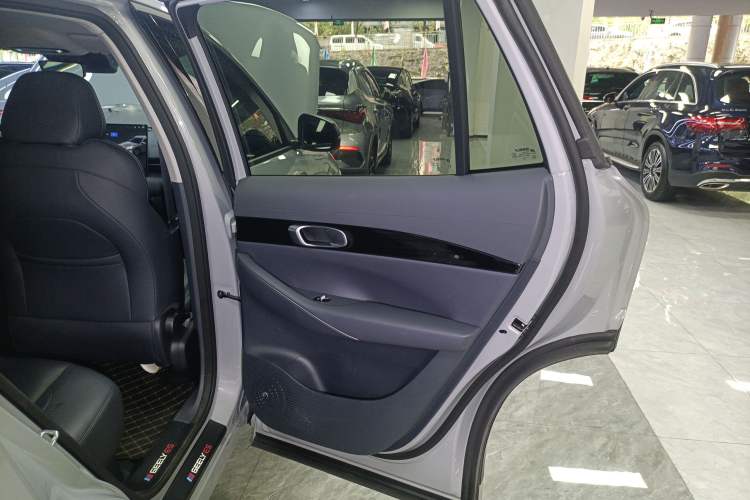 Used Geely Galaxy E5 2024 440km Launch Edition Right Rear Door Interior
