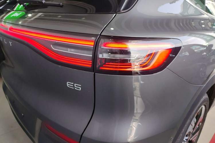 Used Geely Galaxy E5 2024 530km Starship Edition Right Rear Taillight