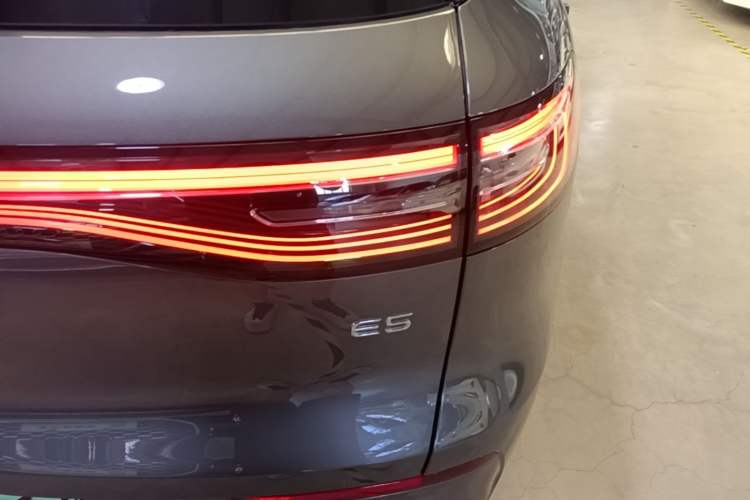 Used Geely Galaxy E5 2024 530km Long-Range Version Right Rear Taillight