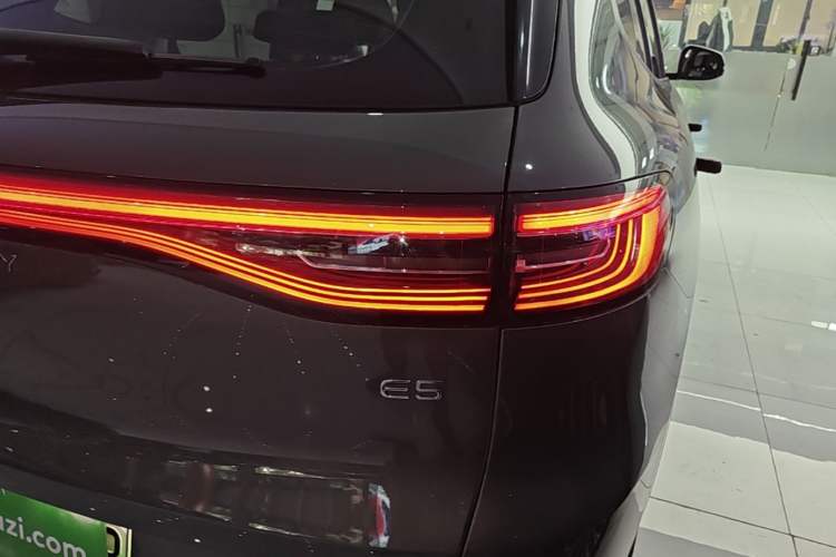 Used Geely Galaxy E5 2024 440km Exploration Version Right Rear Taillight
