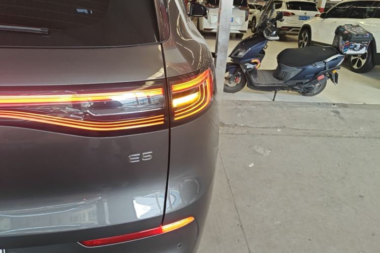 Used Geely Galaxy E5 2024 530km Starship Edition Right Rear Taillight