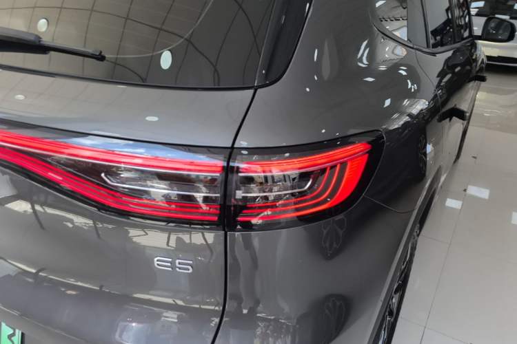 Used Geely Galaxy E5 2024 440km Exploration Version Right Rear Taillight
