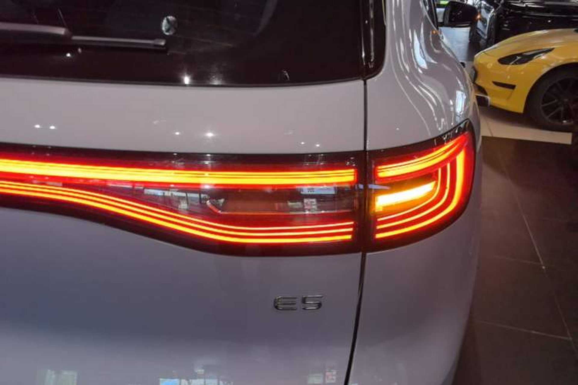 Used Geely Galaxy E5 2024 530km Long-Range Version Right Rear Taillight