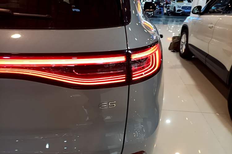 Used Geely Galaxy E5 2024 530 km Exploration+ Version Right Rear Taillight