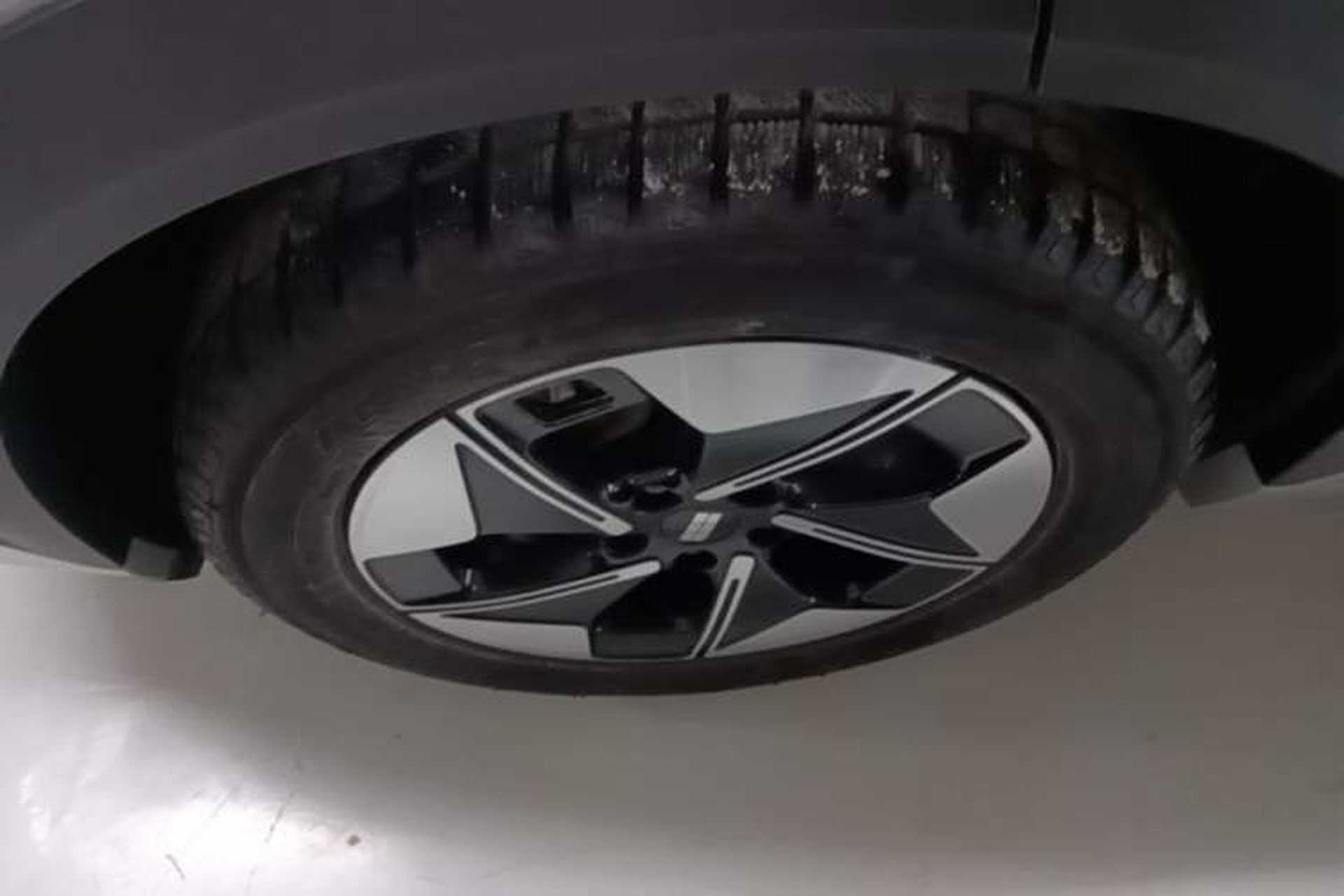 Used Geely Galaxy E5 2024 440km Exploration Version Right Rear Wheel Hub