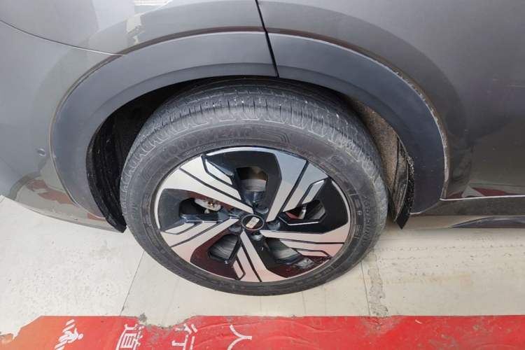 Used Geely Galaxy E5 2024 530km Starship Edition Right Rear Wheel Hub