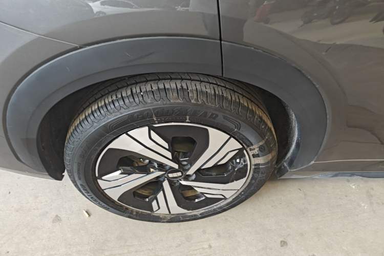 Used Geely Galaxy E5 2024 530km Starship Edition Right Rear Wheel Hub