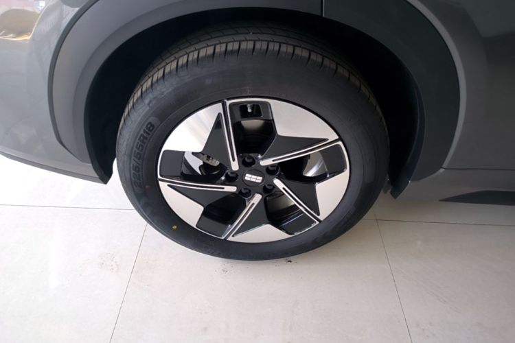 Used Geely Galaxy E5 2024 440km Exploration Version Right Rear Wheel Hub