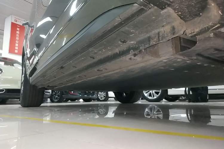 Used Geely Galaxy E5 2024 530km Starship Edition Right Side Sill