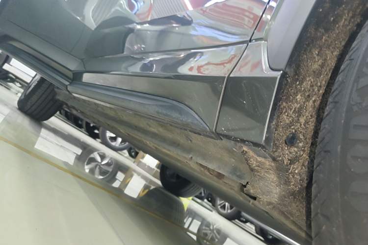 Used Geely Galaxy E5 2024 530km Starship Edition Right Side Sill