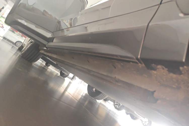 Used Geely Galaxy E5 2024 530 km Exploration+ Version Right Side Sill
