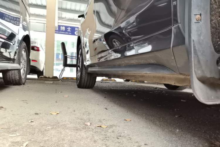 Used Geely Galaxy E5 2024 530km Long-Range Version Right Side Sill