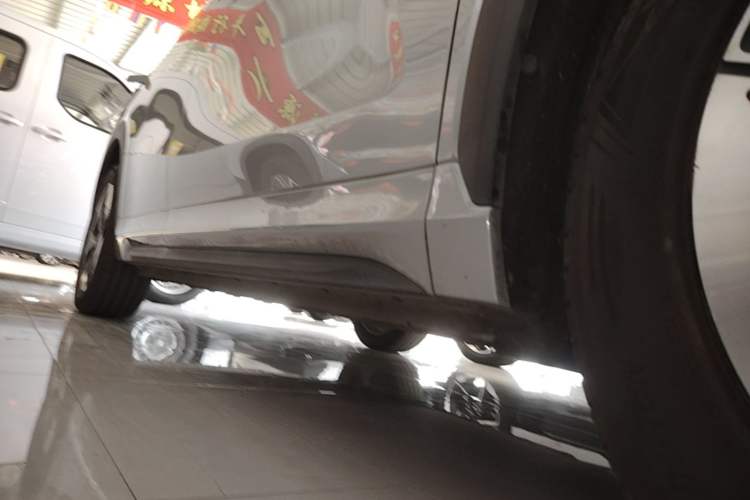Used Geely Galaxy E5 2024 530km Long-Range Version Right Side Sill