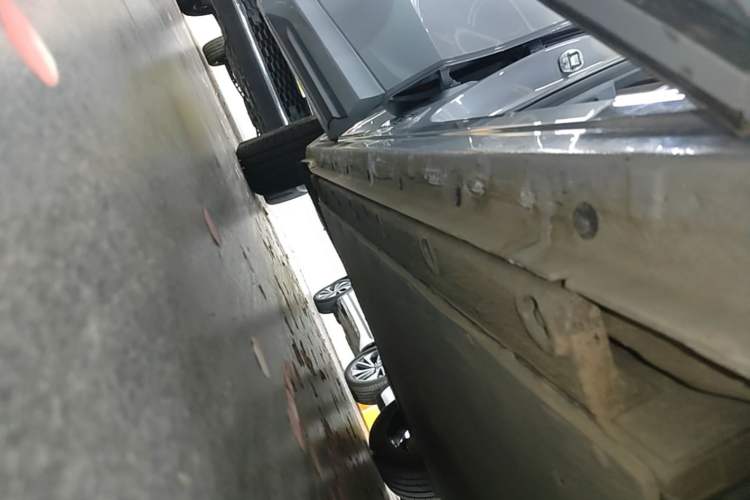 Used Geely Galaxy E5 2024 440km Exploration Version Right Side Sill