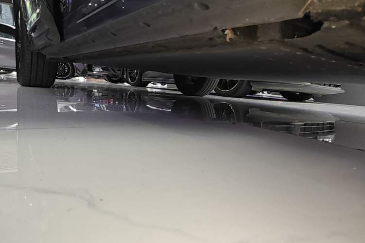 Used Geely Galaxy E5 2024 440km Exploration Version Right Side Sill
