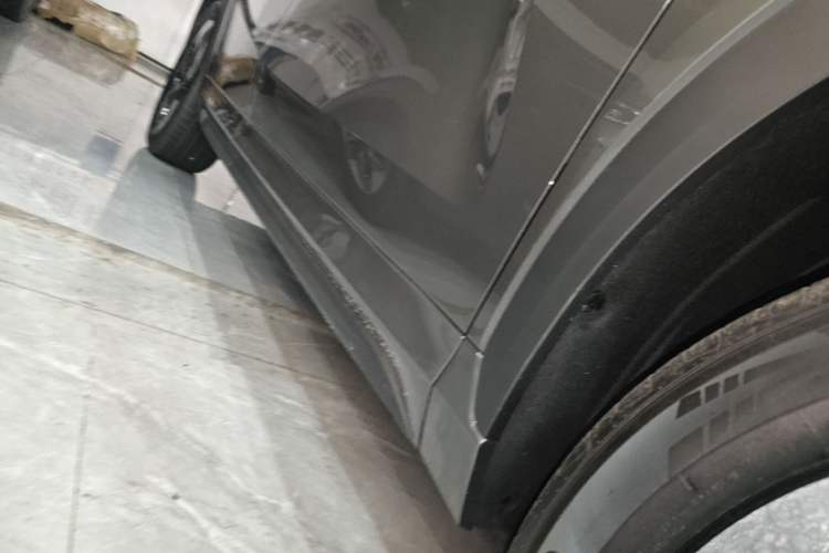 Used Geely Galaxy E5 2024 440km Launch Edition Right Side Sill