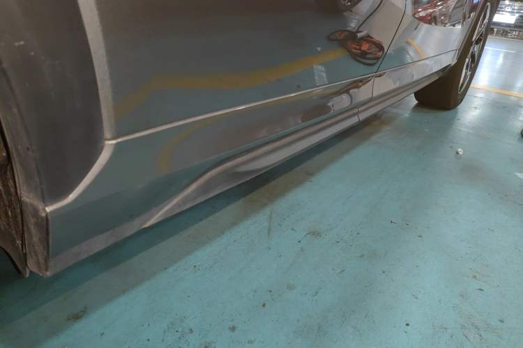 Used Geely Galaxy E5 2024 440km Launch Edition Right Side Sill