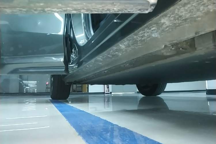 Used Geely Galaxy E5 2024 530 km Exploration+ Version Right Side Sill