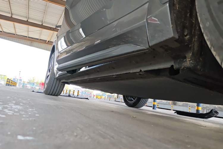 Used Geely Galaxy E5 2024 530 km Exploration+ Version Right Side Sill