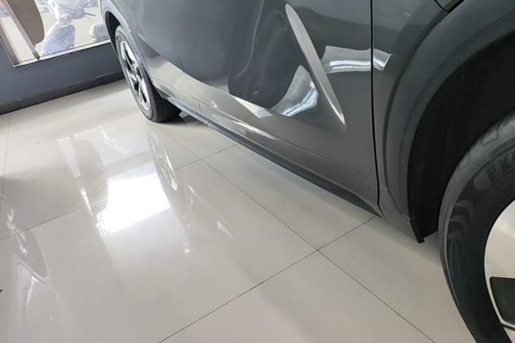 Used Geely Galaxy E5 2024 440km Exploration Version Right Side Sill